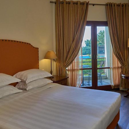 Xenia Palace Portaria ภายนอก รูปภาพ